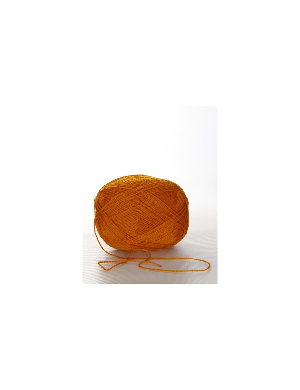 Uldgarn i brun-orange farve 290