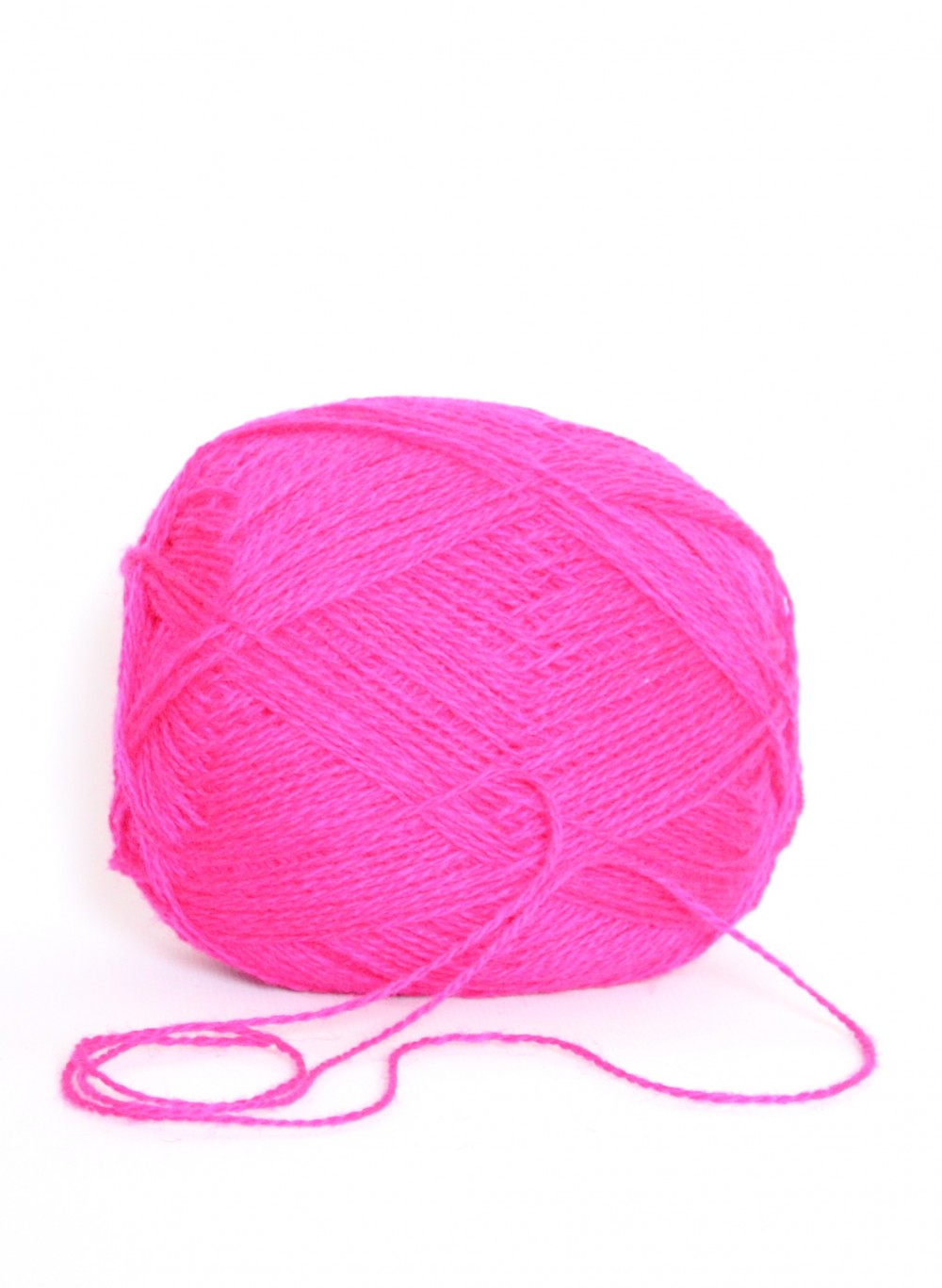 Uldgarn i klar pink farve 107