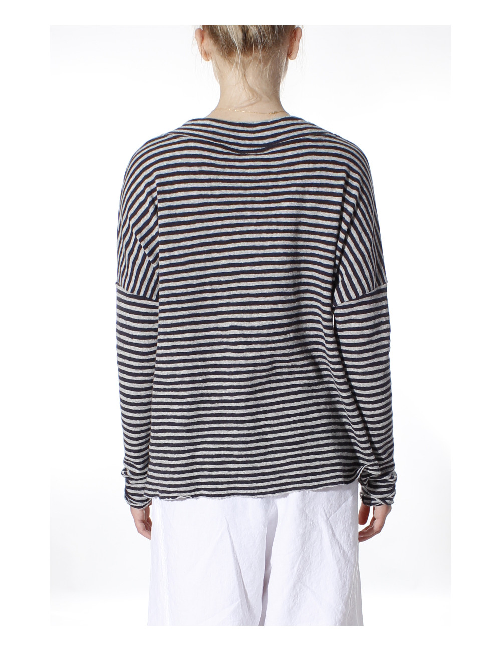 Rummelig merino uld bluse med rund hals 4025 i striber