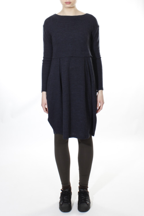 Empire kjole i merino uld 7035 i basis farver