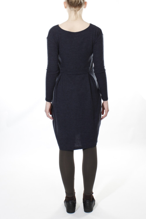 Empire kjole i merino uld 7035 i basis farver