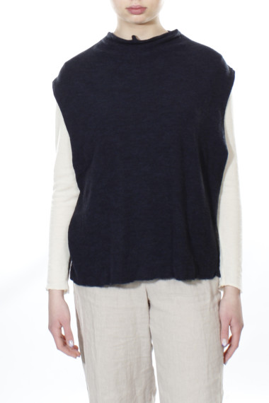 Vest i tynd merino uld fra ByBasic i sort