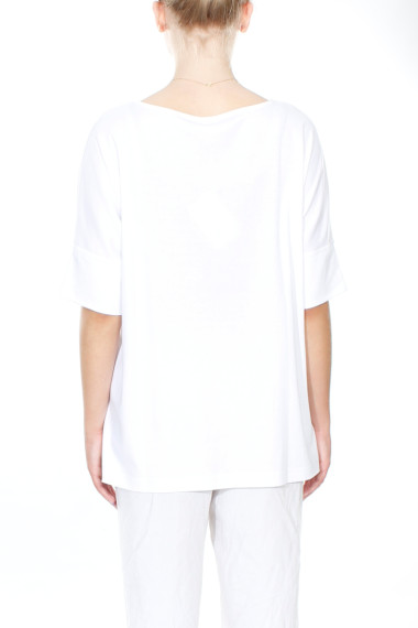 Rummelig T-shirt bluse i hvid fra By Basics