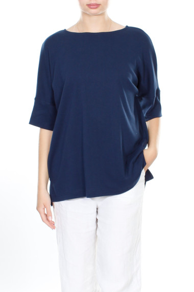 Rummelig T-shirt bluse i navy fra By Basics