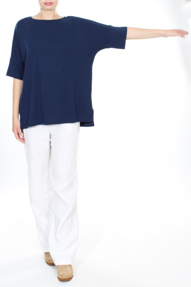 Rummelig T-shirt bluse i navy fra By Basics