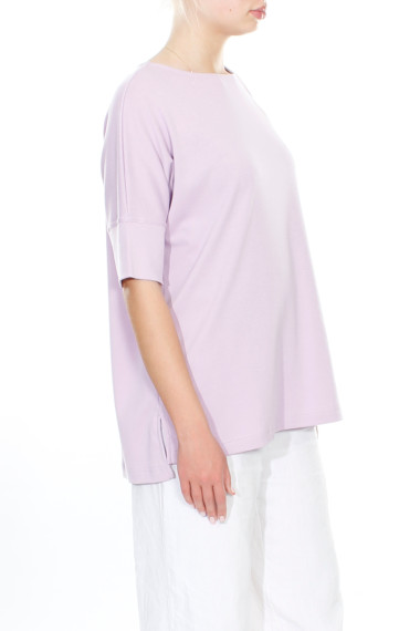 Rummelig T-shirt bluse i pastel lilla fra By Basics