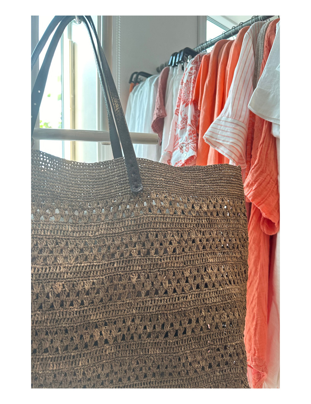 Raffia stråtaske i mørke brun