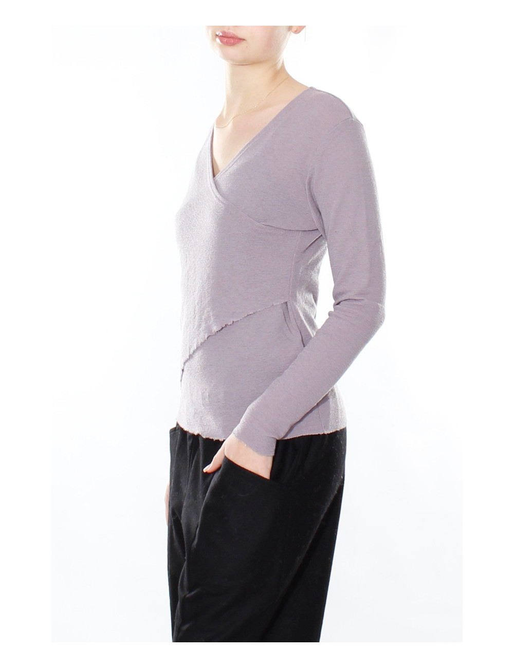Merino uld bluse med slå om detalje 4008 i rødlige og lilla farver