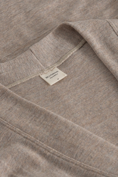 Mellem lang merino uld cardigan i sand farve