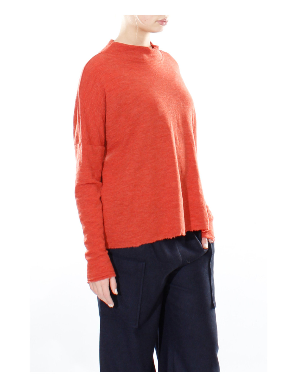 Rummelig merino uld bluse med rund hals 4025 i farver