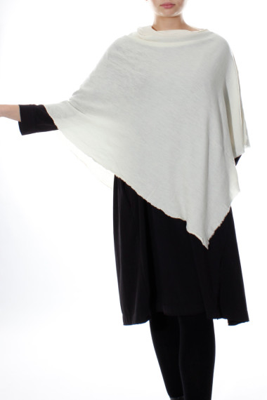 Poncho i merinould 1001 i basis farver
