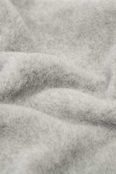 Lysegråt bamset tæppe i 100% merino uld