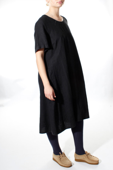 Hør kjole i A-facon fra Grizas i sort