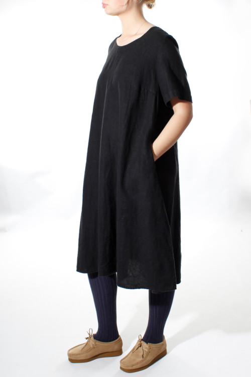 Hør kjole i A-facon - sort