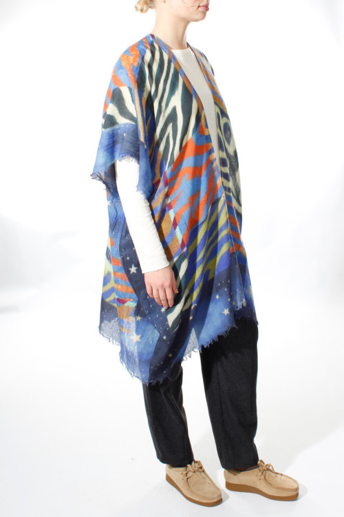 Poncho i 100% kogt uld - tropisk print