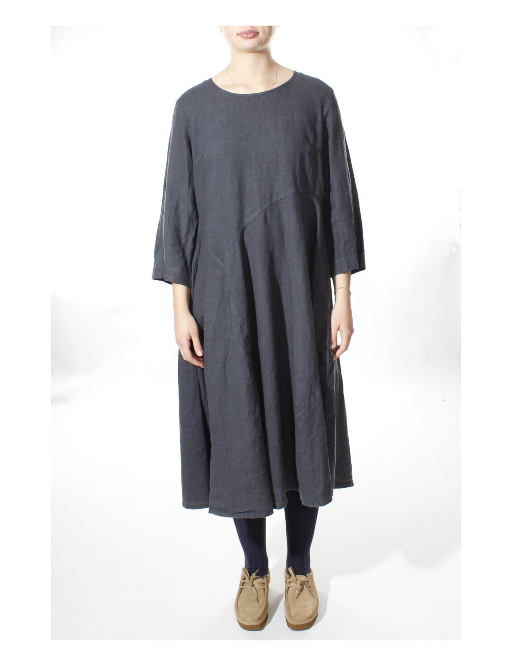 Cirkelskåret kjole i hør