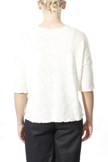 Baggy busseronne i merino bobble uld fra By Basics i hvid