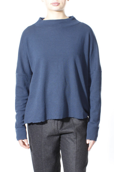 Rummelig merino uld bluse med rund hals i mørke blå fra By Basics