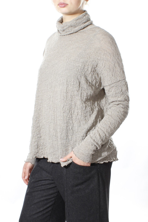 Højhalset bluse i merino bobble uld 4501