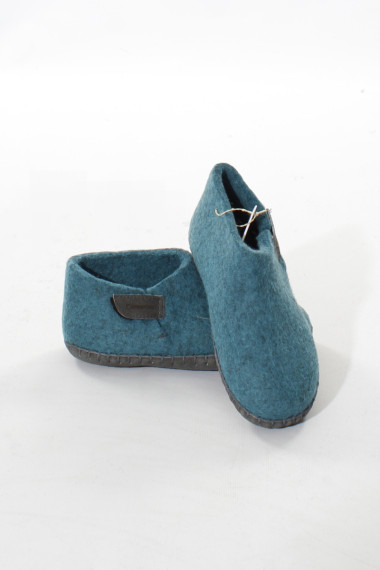 Højskaftede uldtøfler