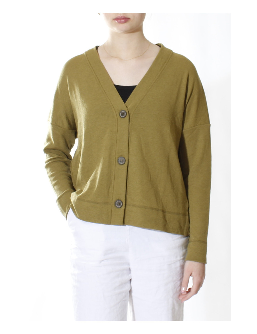 Klassisk cardigan med V-hals 8015 i farver