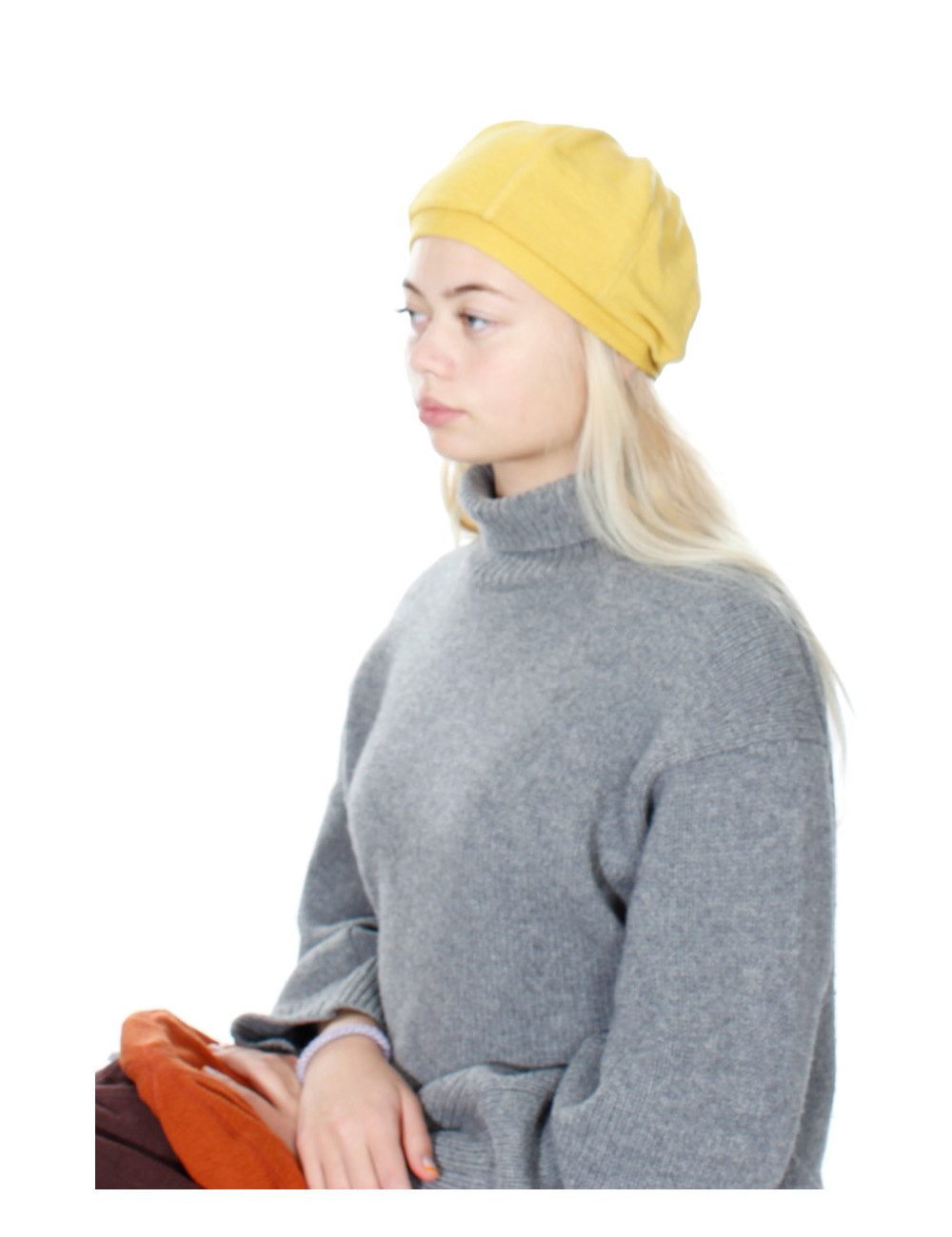 Merino uld hue med baret inspireret facon 1035 i farver