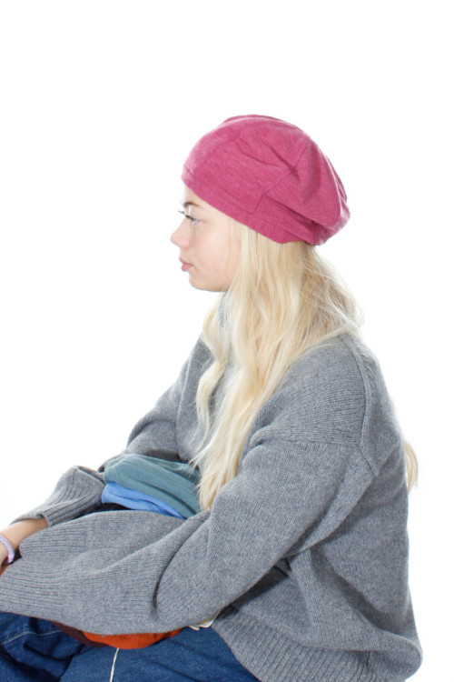 Merino uld hue med baret inspireret facon 1035 i farver