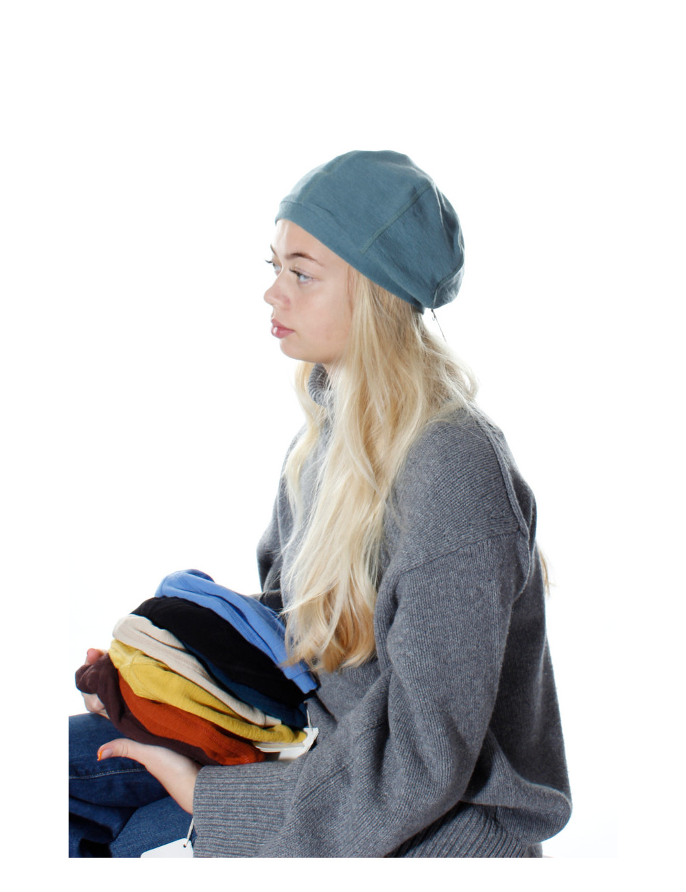 Merino uld hue med baret inspireret facon 1035 i farver