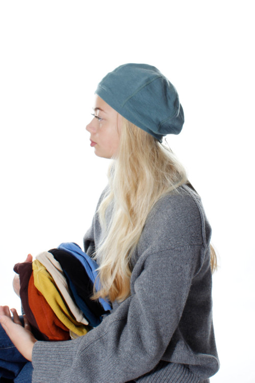 Merino uld hue med baret inspireret facon 1035 i farver