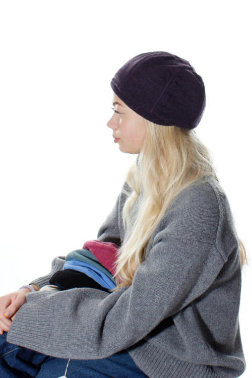 Merino uld hue med baret inspireret facon 1035 i farver