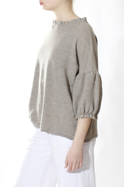 Merino uld bluse med pufærmer 4055 i basis farver