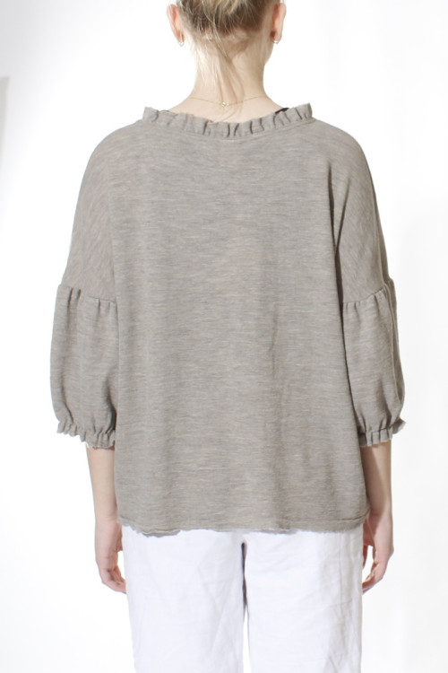 Merino uld bluse med pufærmer 4055 i basis farver