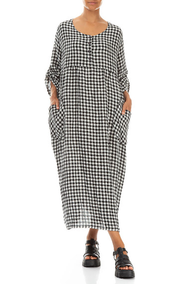 Lang og elegant ternet kjole i 100% hør