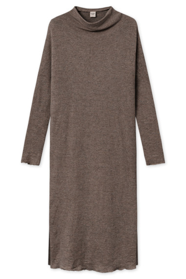 Lang kjole med draperet hals i merino uld fra By Basics i jord brun