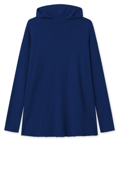 Rummelig merino uld bluse med hætte fra By Basics i konge blå