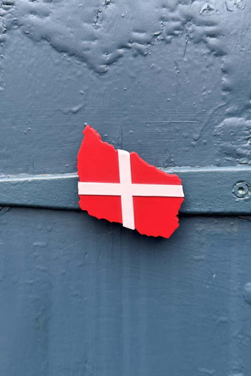 Bornholmsk magnet - Dannebrog formet som Bornholm