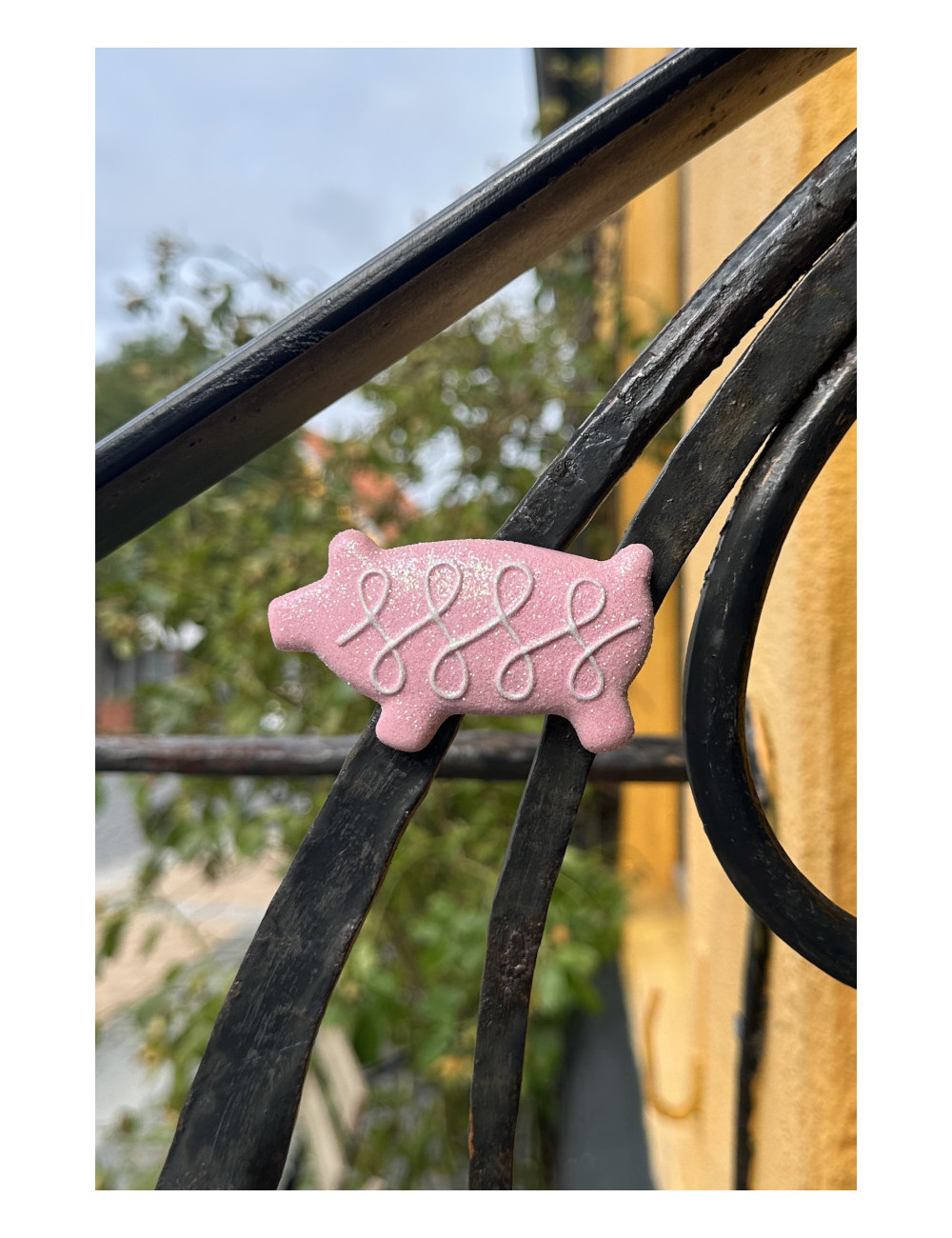 Bornholmsk magnet - kagegris med glimmer