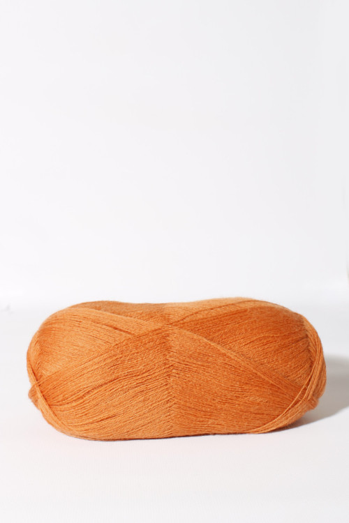 Tyndt merinouldgarn i orange - 215